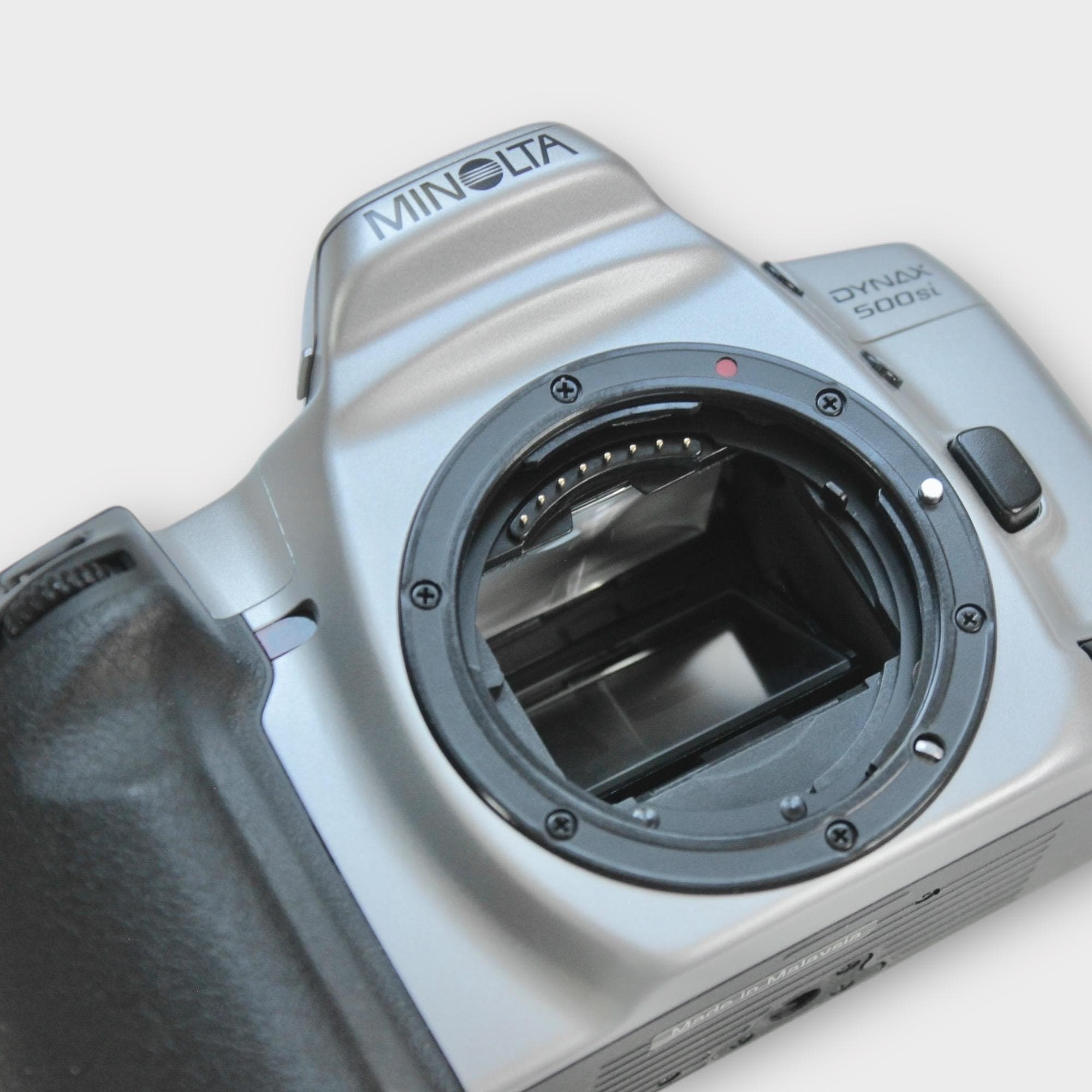 Minolta Dynax 500si with Minolta Power Zoom AF Lens - Image 6
