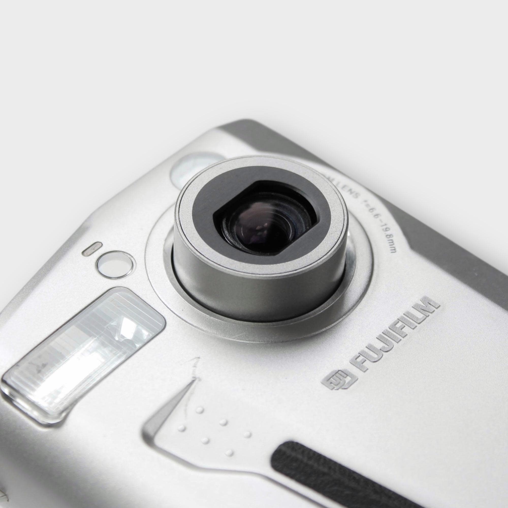 FujiFilm FinePix 1700 Zoom - Image 6