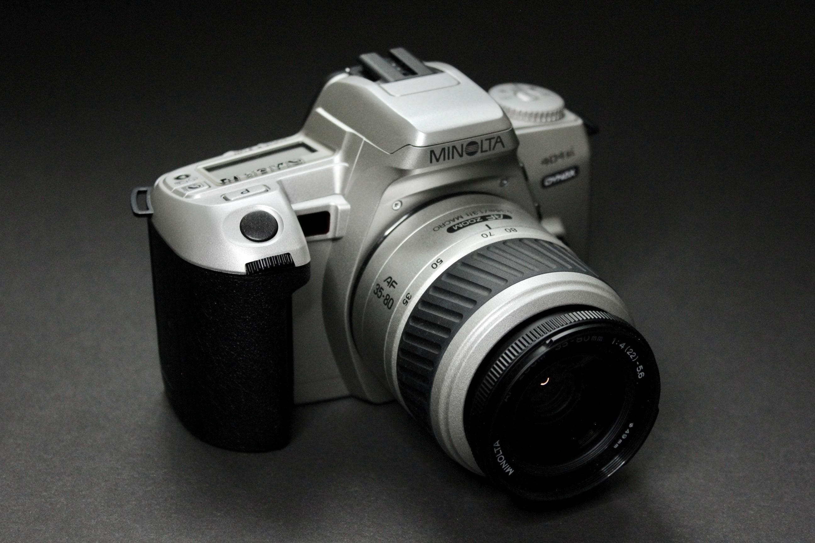 Minolta Dynax 404si with Olympus Power Zoom AF Lens - Image 3