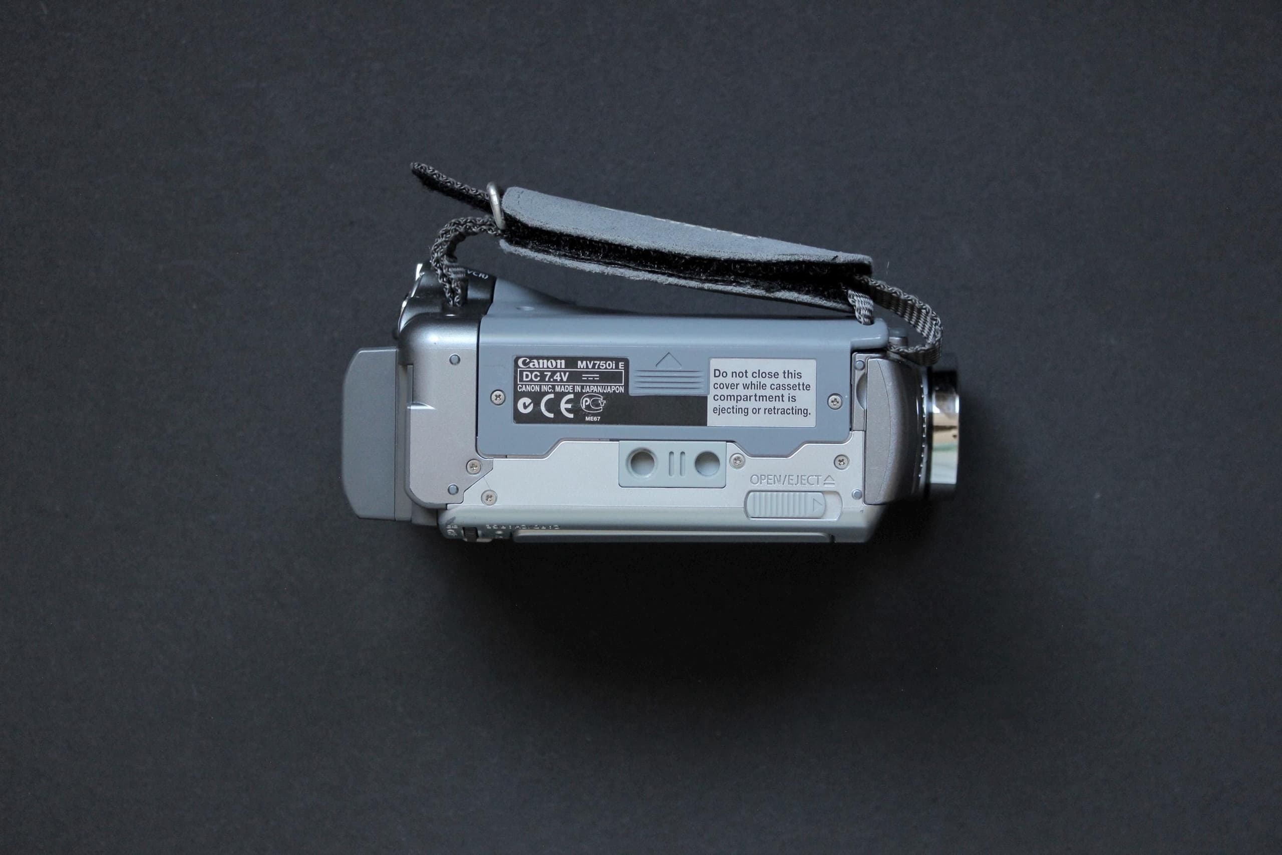 Canon MV750i - Image 9