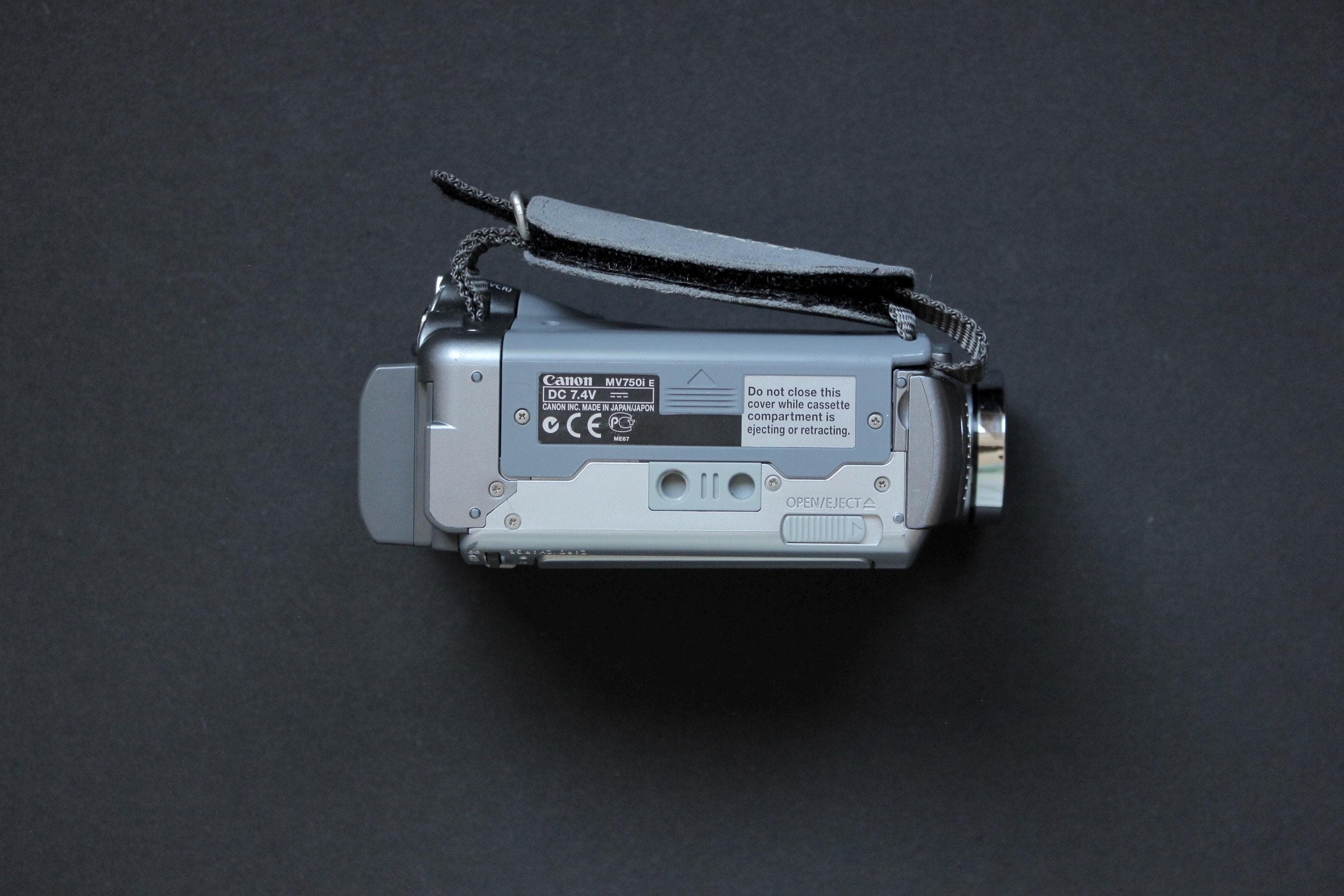 Canon MV750i - Image 9