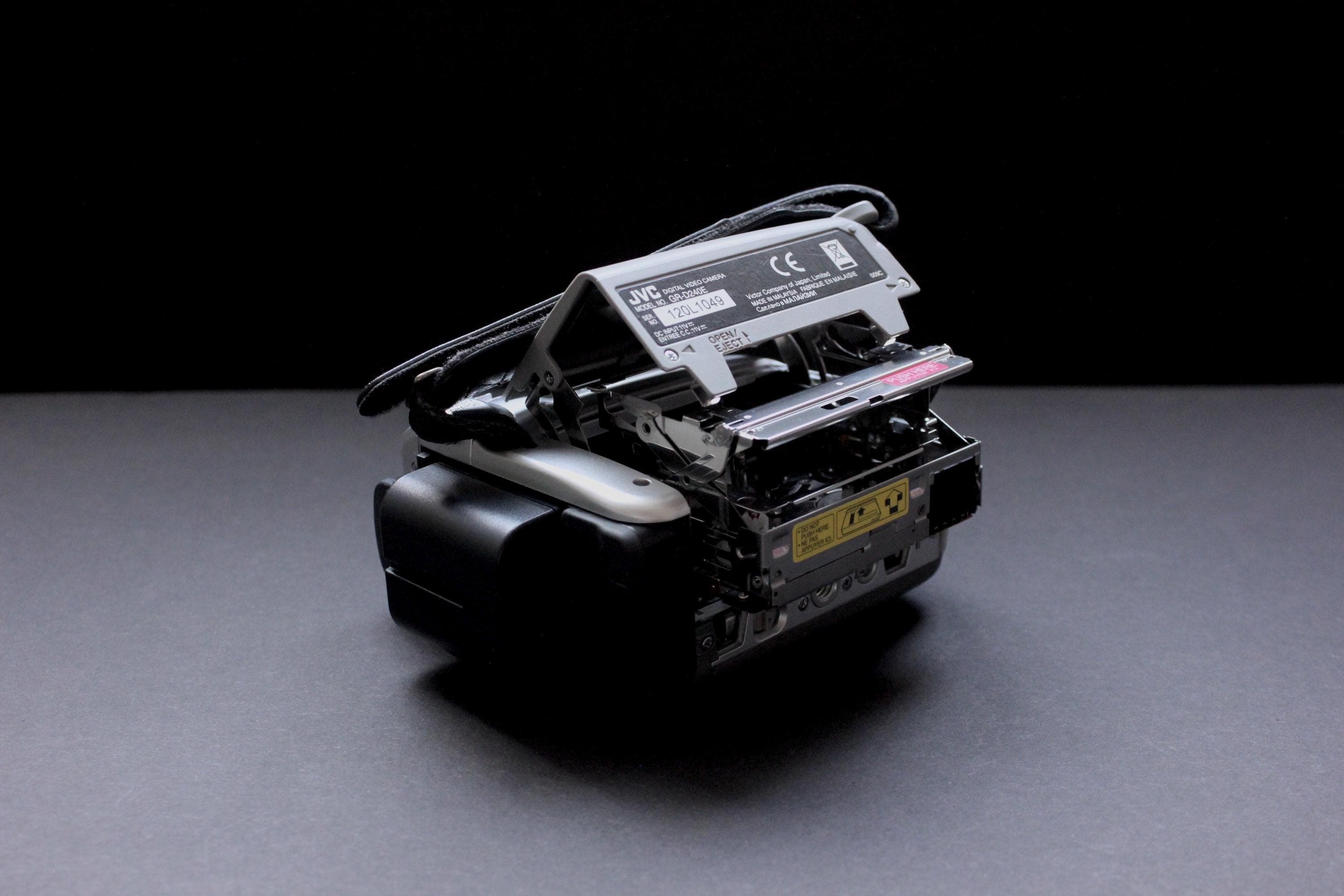 JVC GR-D240E - Image 9