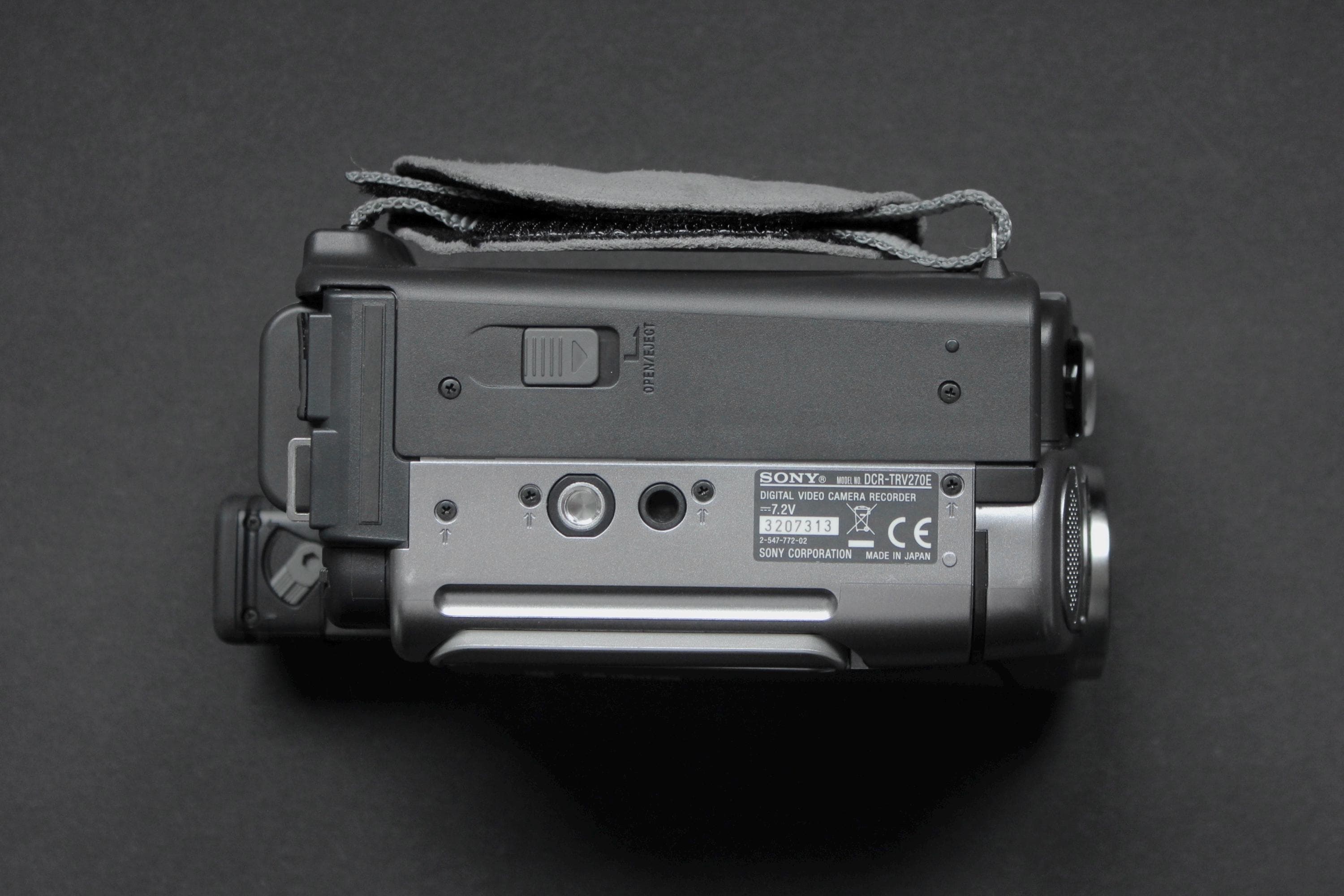Sony Handycam DCR-TRV270E PAL - Image 9