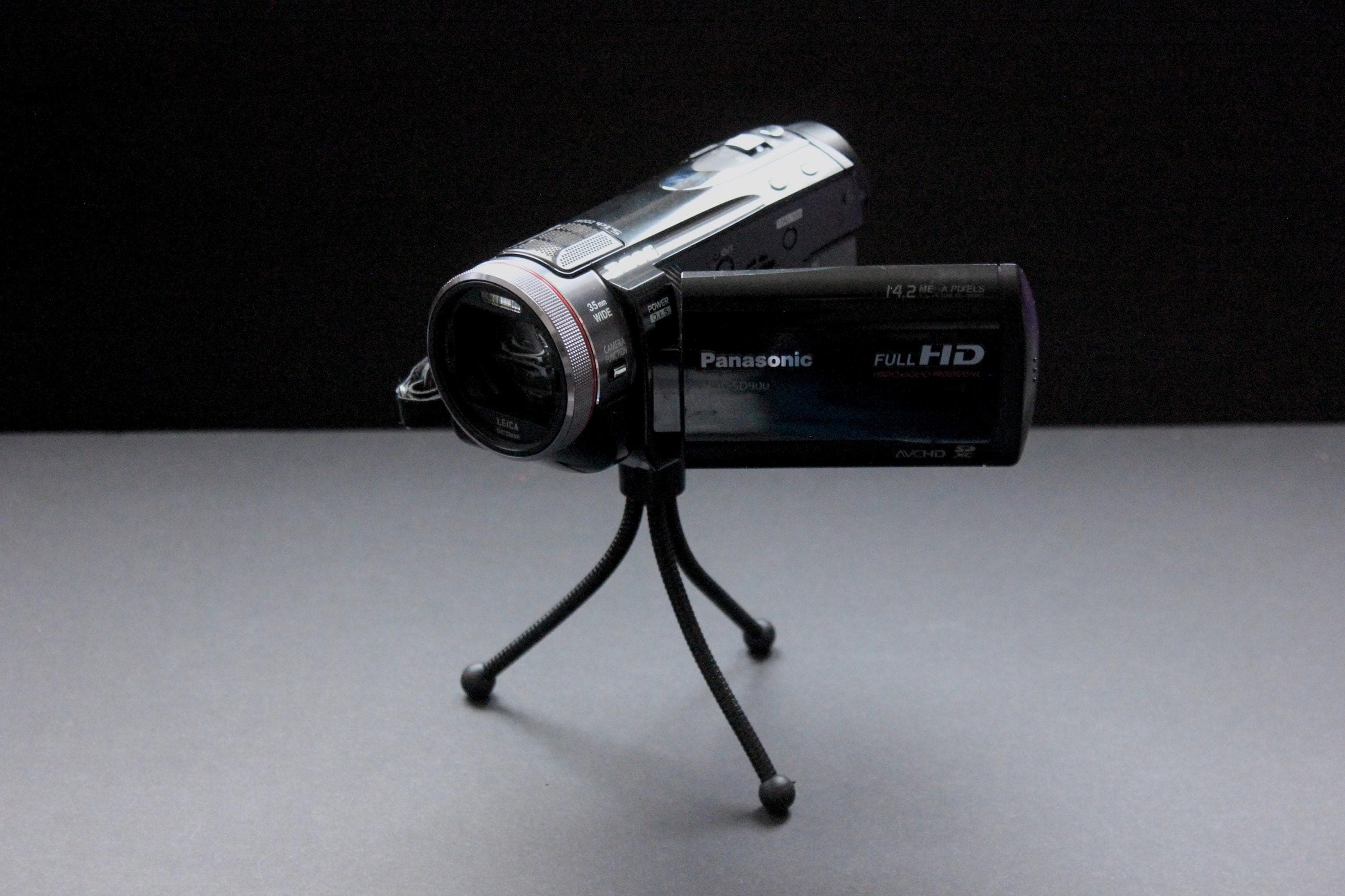 Panasonic HDC-SD900 - Image 2