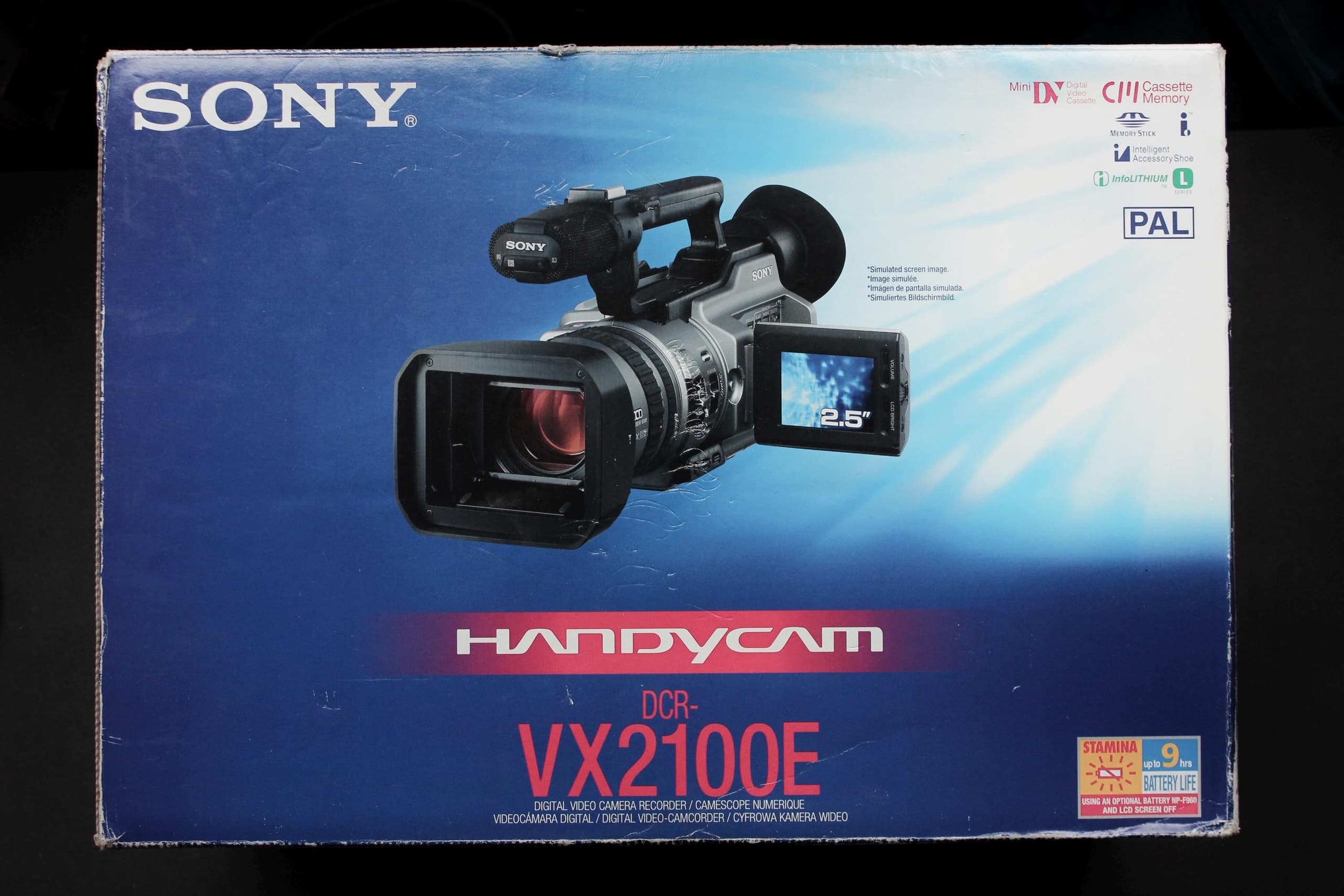 Sony Handycam DCR-VX2100E - Image 10