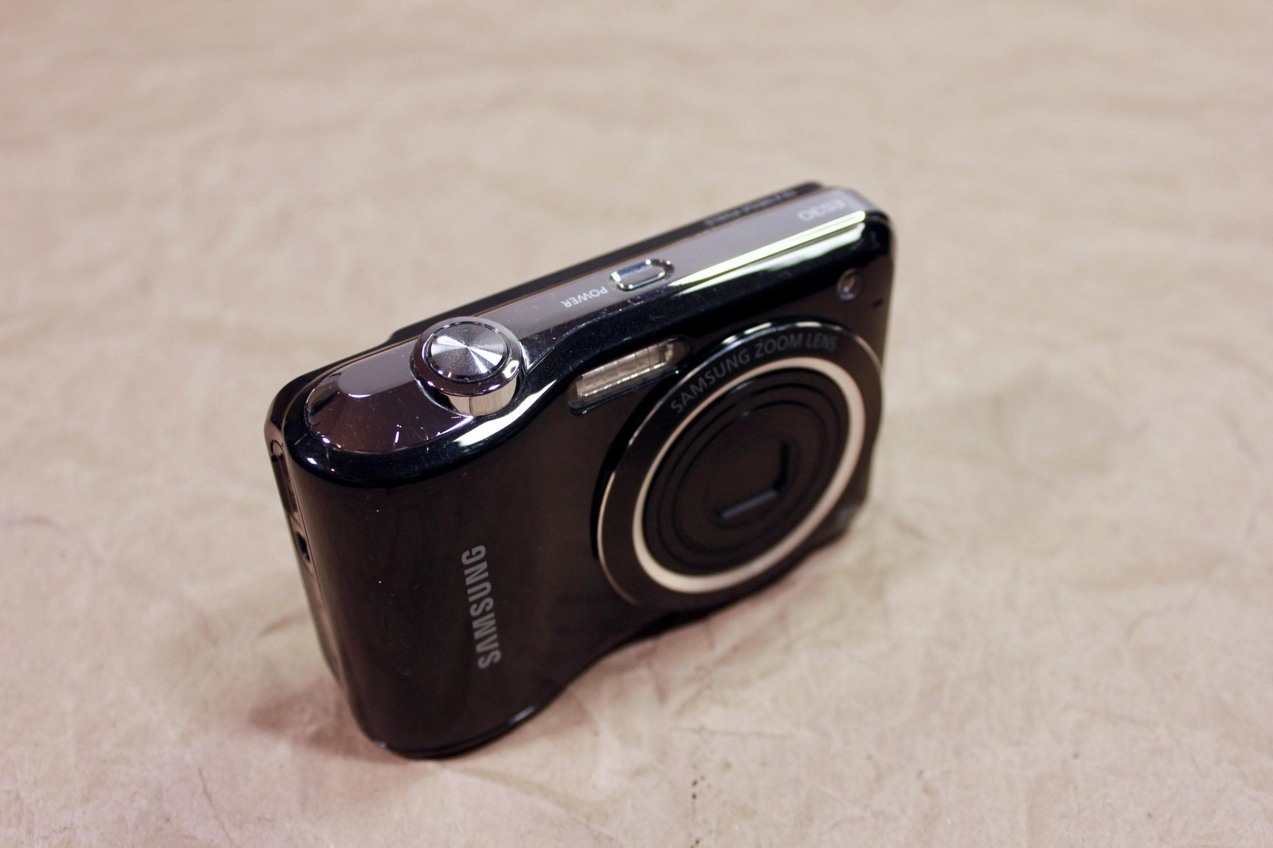 Samsung ES30 - Image 2