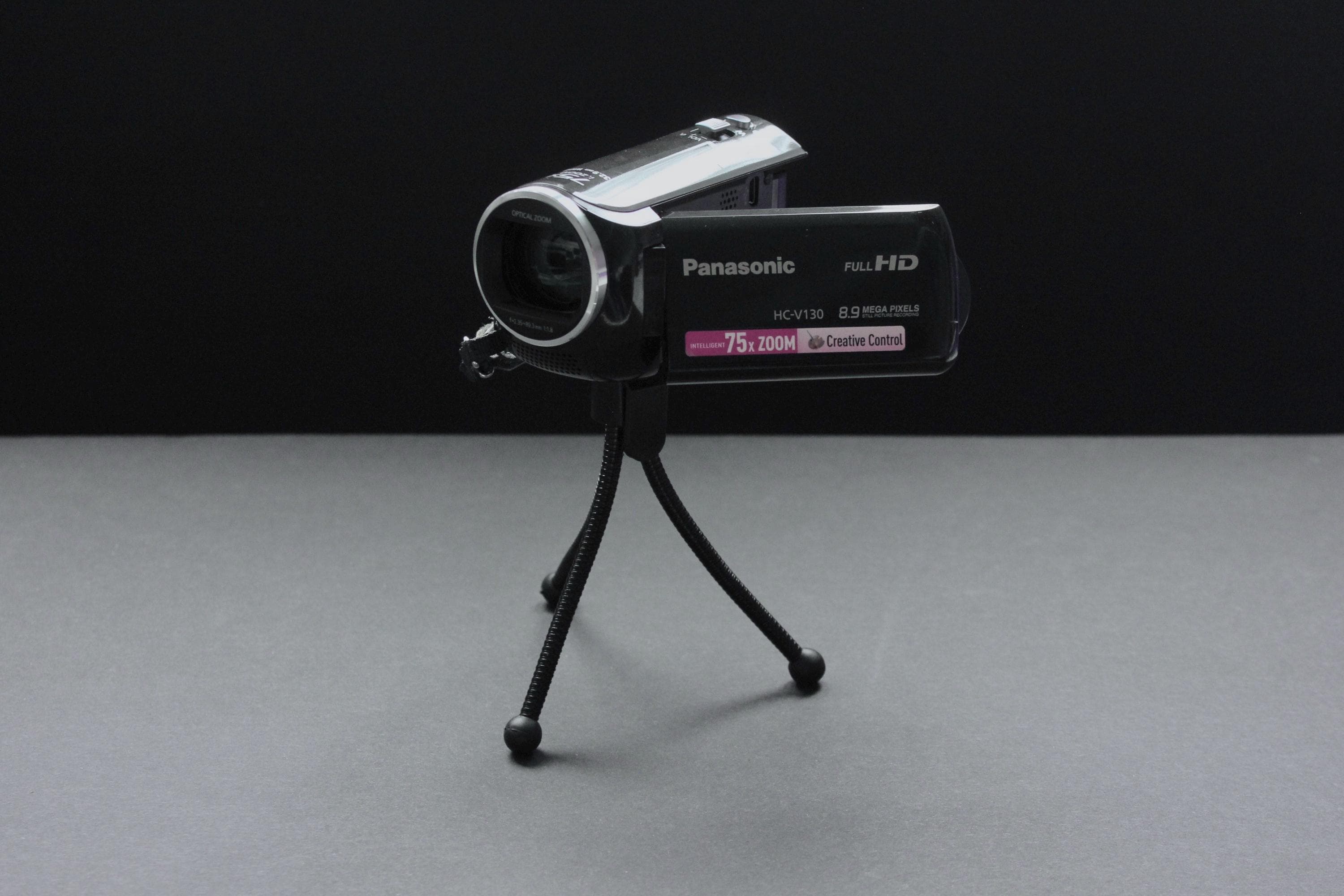 Panasonic HC-V130 - Image 2