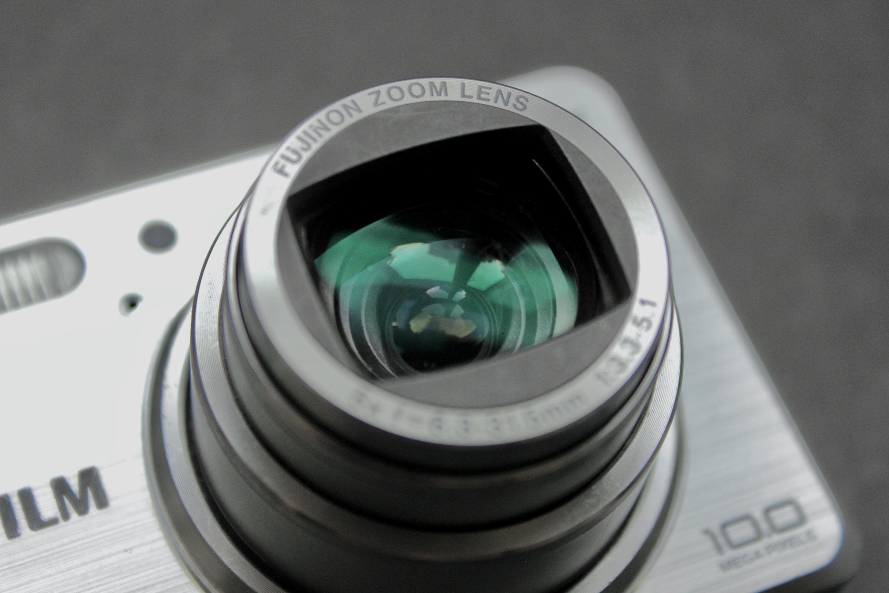 Fujifilm Finepix J100 - Image 5