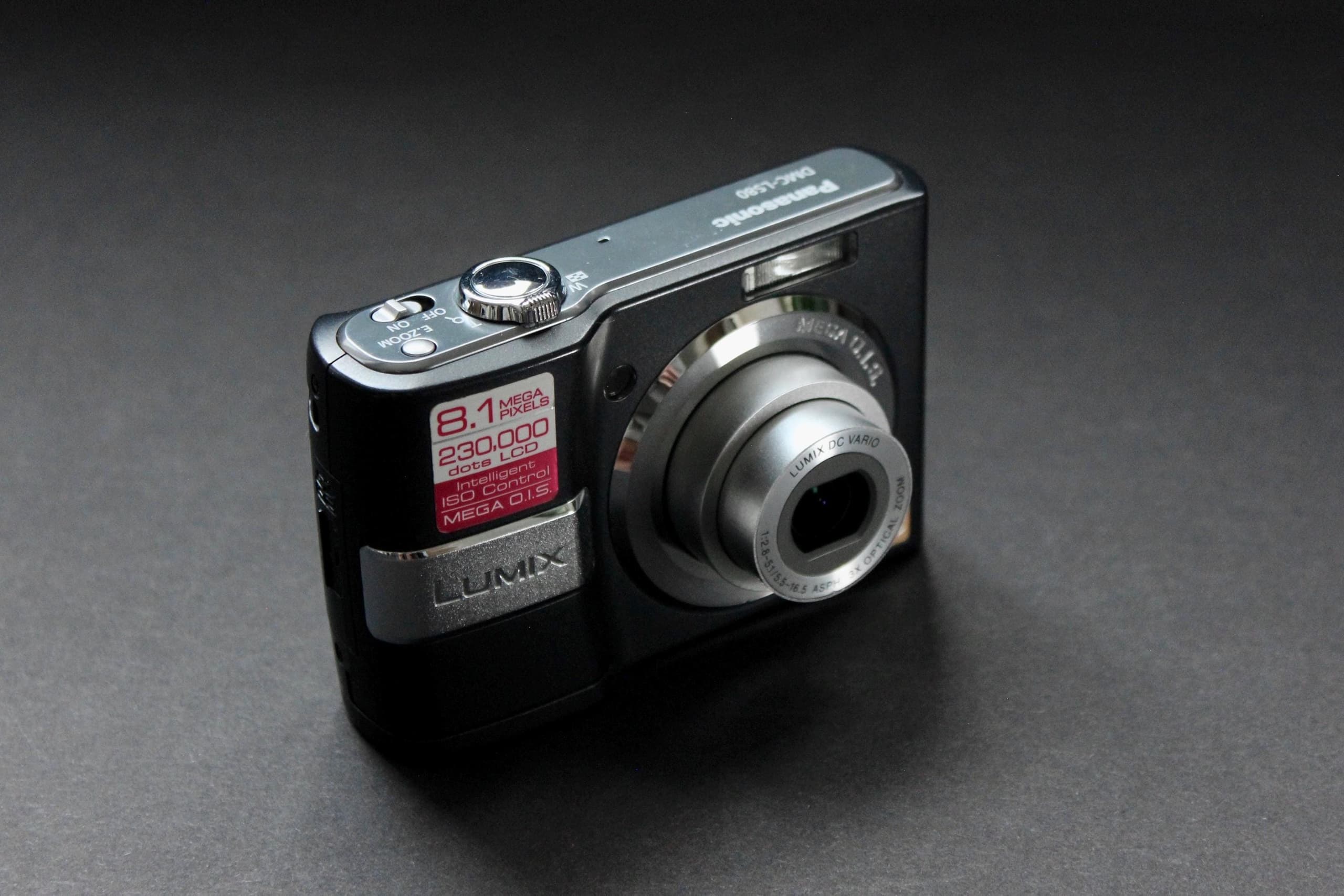 Panasonic Lumix DMC-LS80 - Image 2