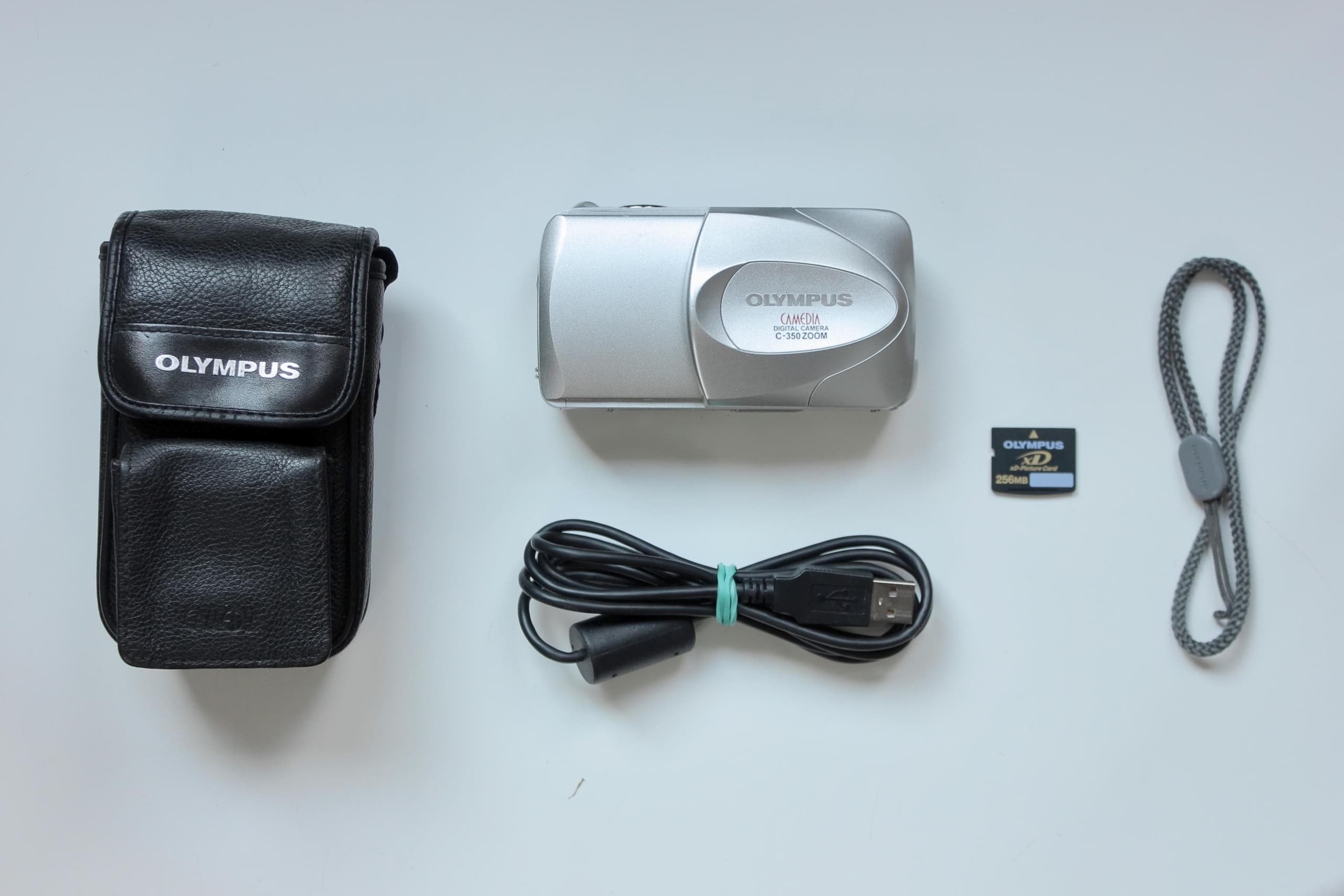 Olympus Camedia C-350 Zoom - Image 2