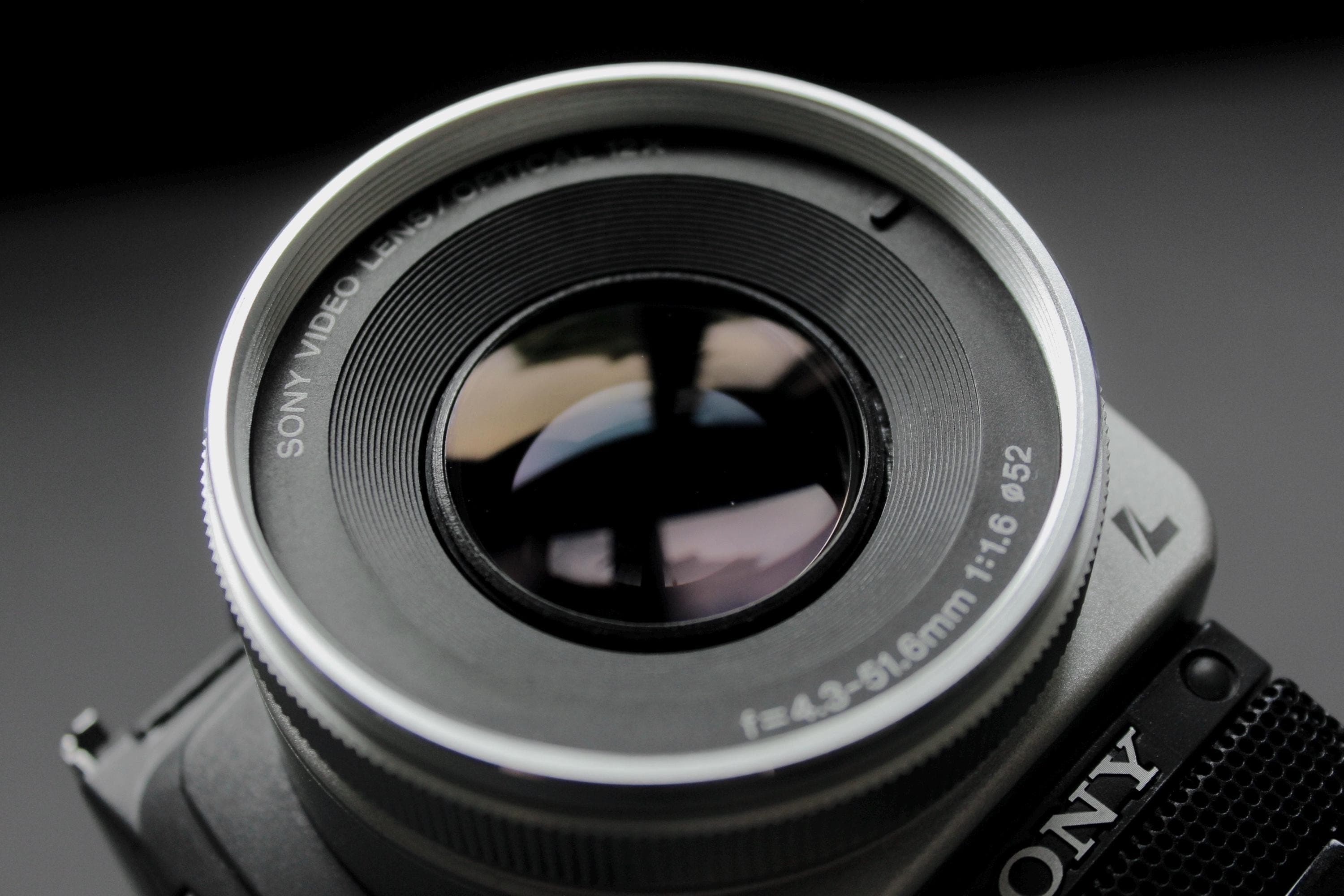 Sony Handycam DCR-TRV900E PAL - Image 9