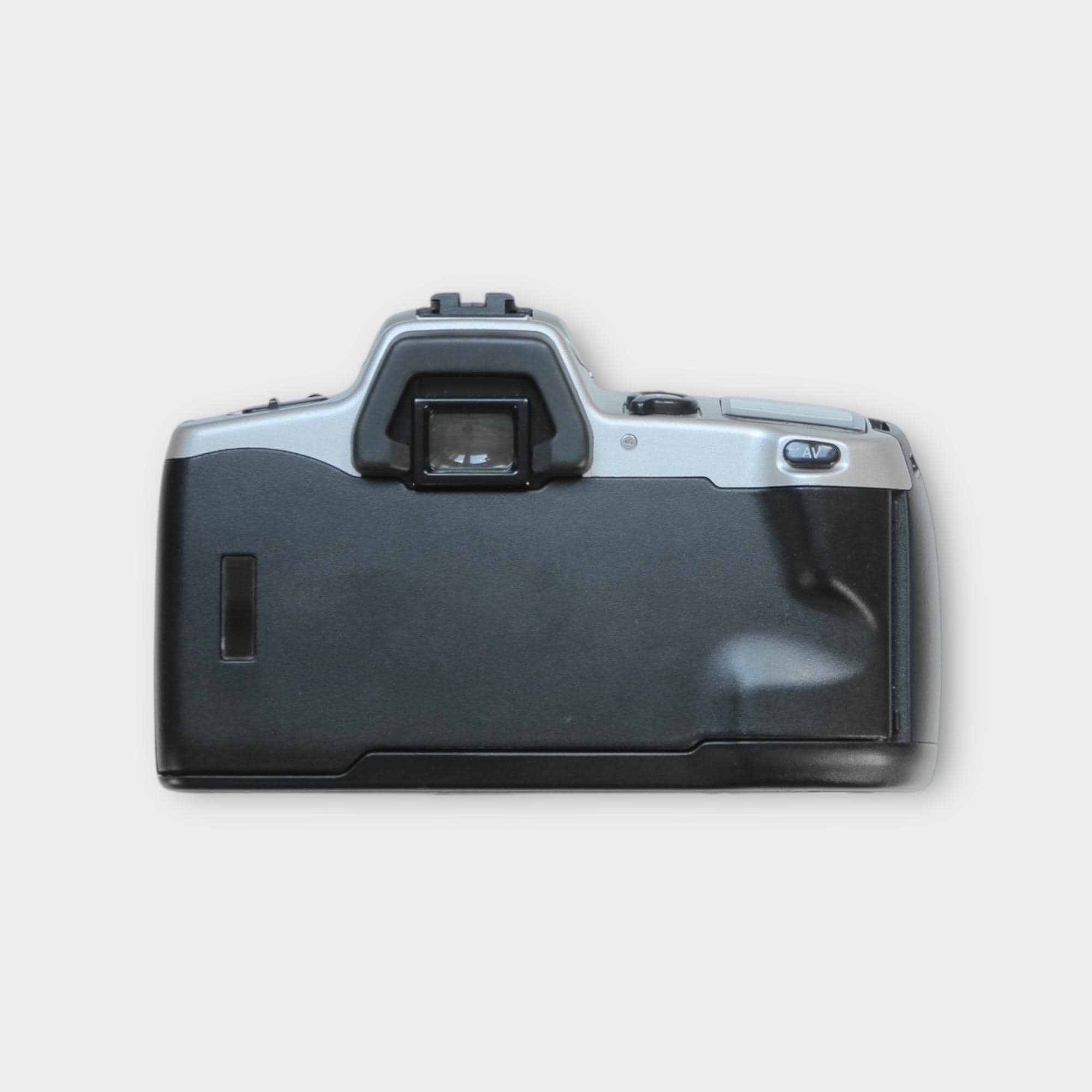 Minolta Dynax 500si with Minolta Power Zoom AF Lens - Image 9