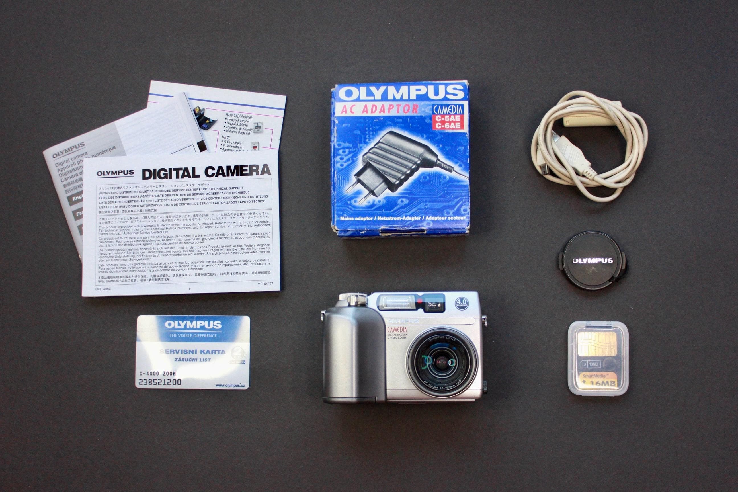 Olympus Camedia C-4000 Zoom - Image 2