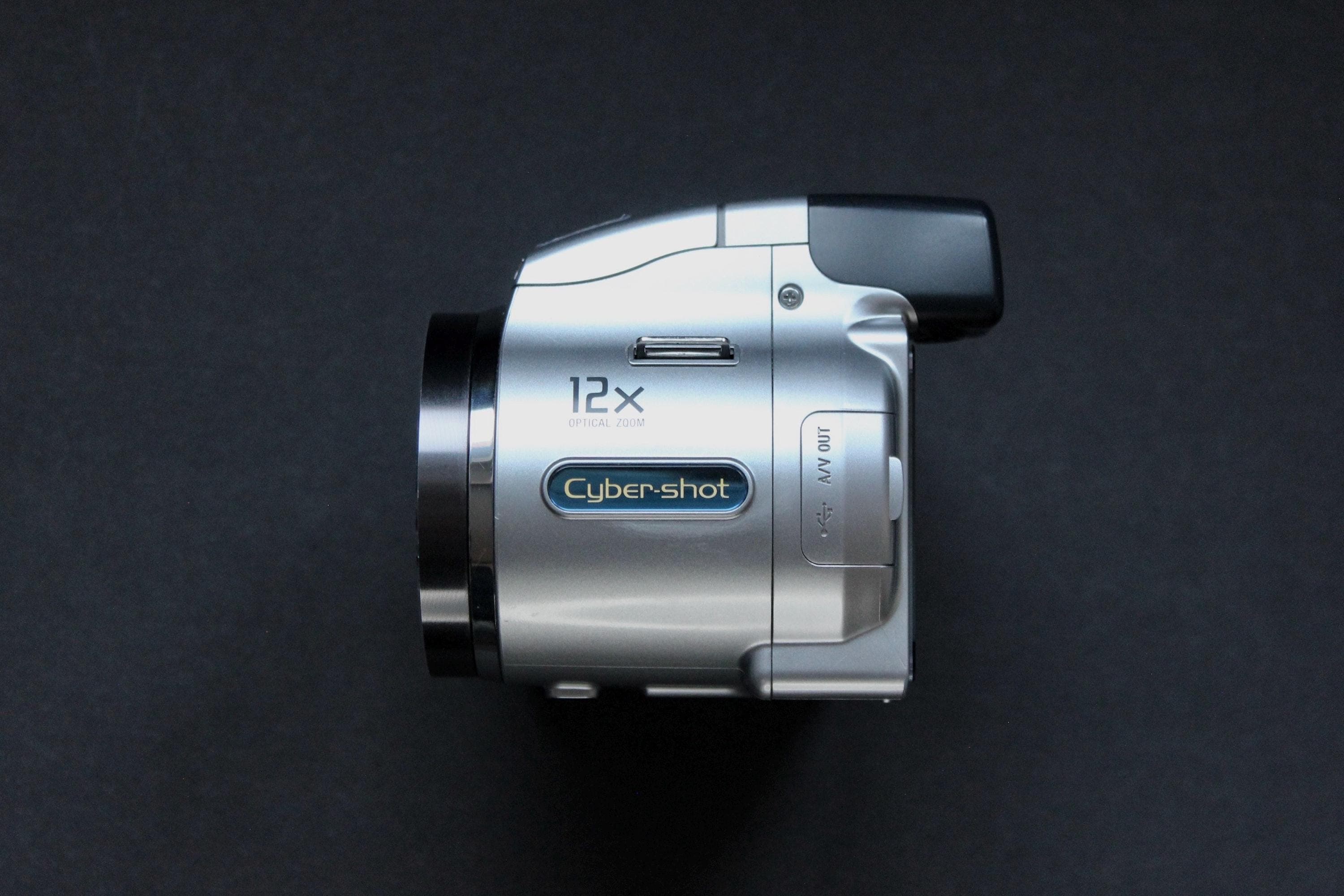 Sony Cyber-shot DSC-H5 - Image 6