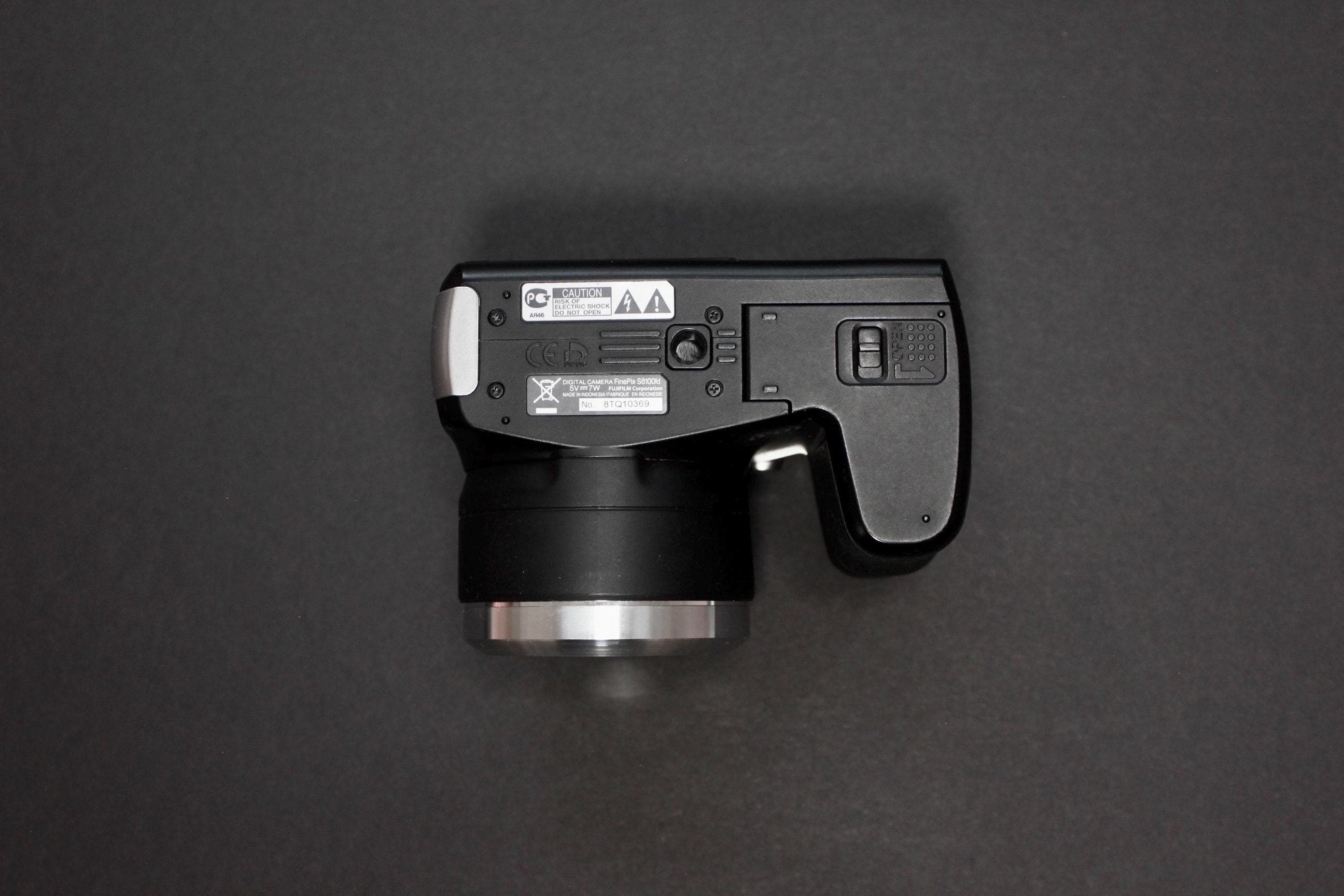 Fujifilm FinePix S8100 FD - Image 5