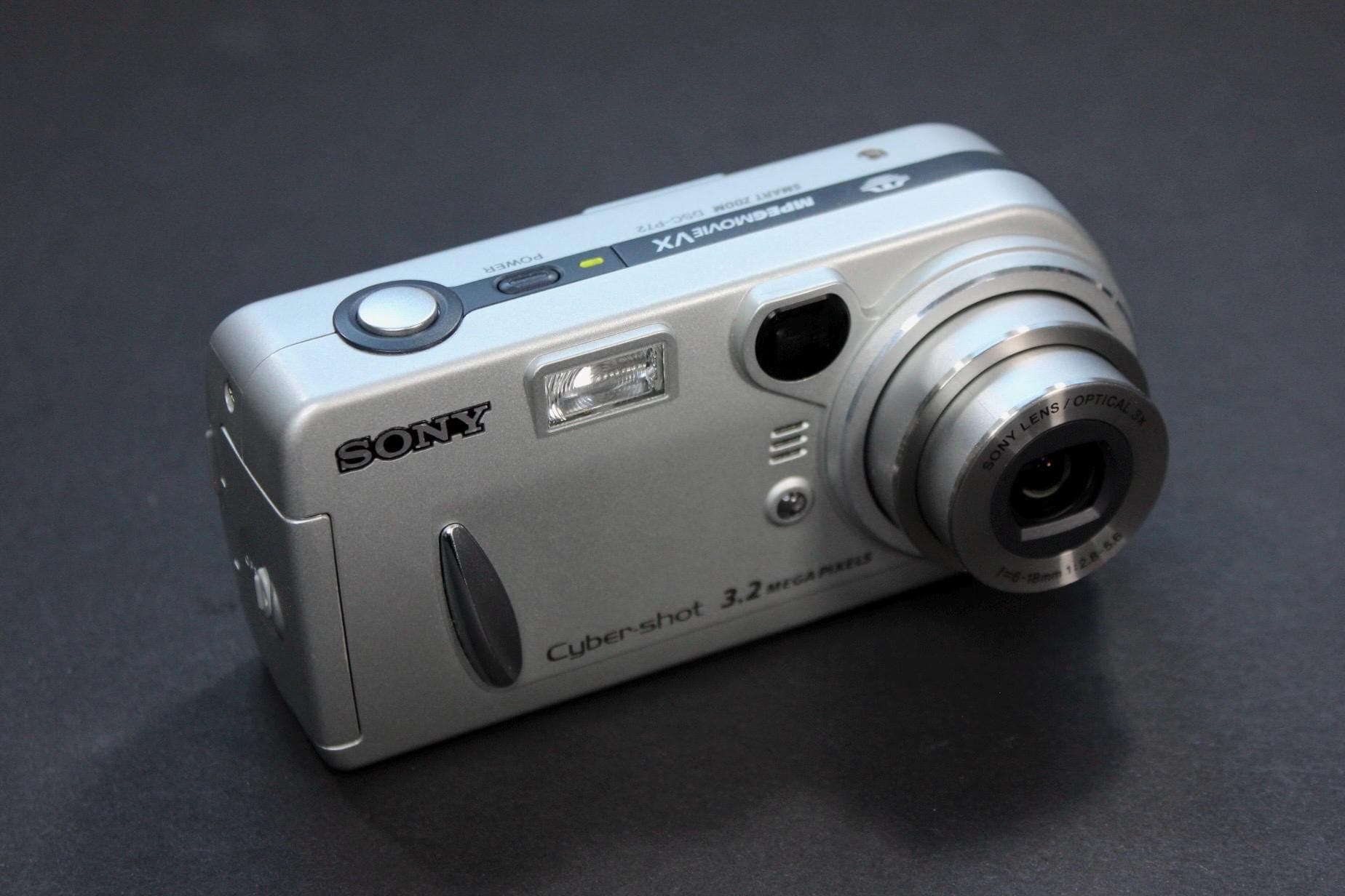 Sony Cyber-shot DSC-P72 - Image 3