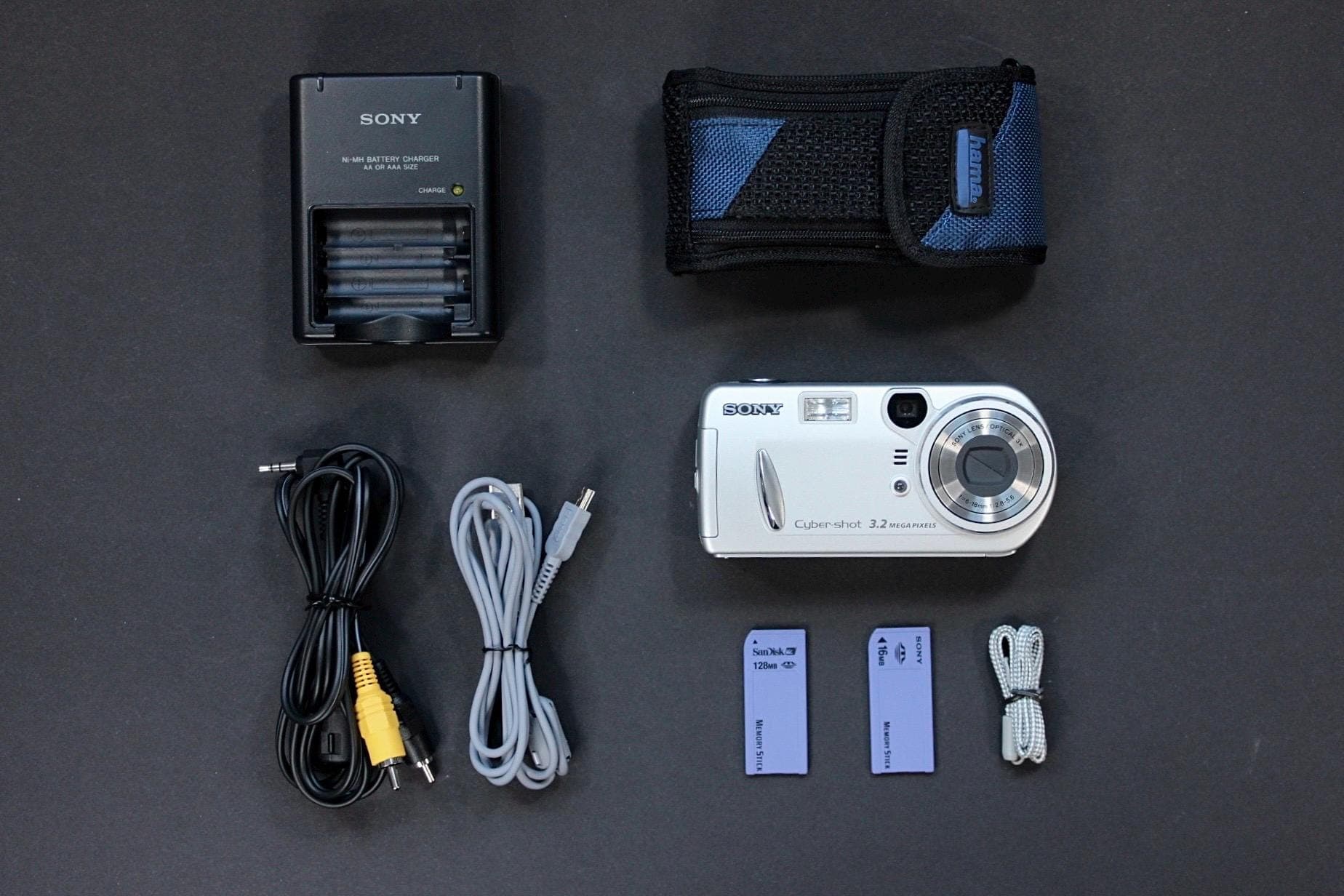 Sony Cyber-shot DSC-P72 - Image 2