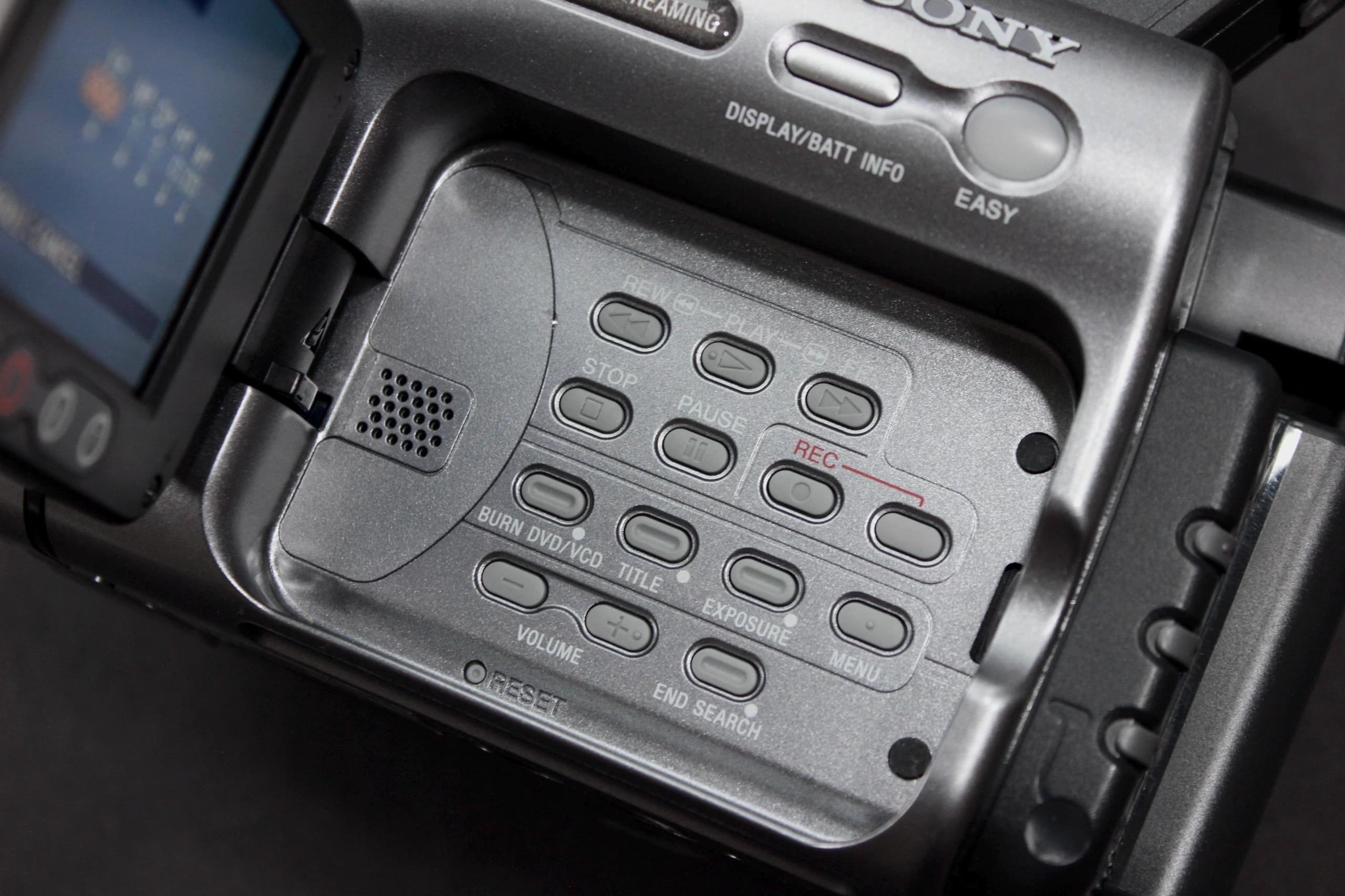 Sony Handycam DCR-TRV285E - Image 4